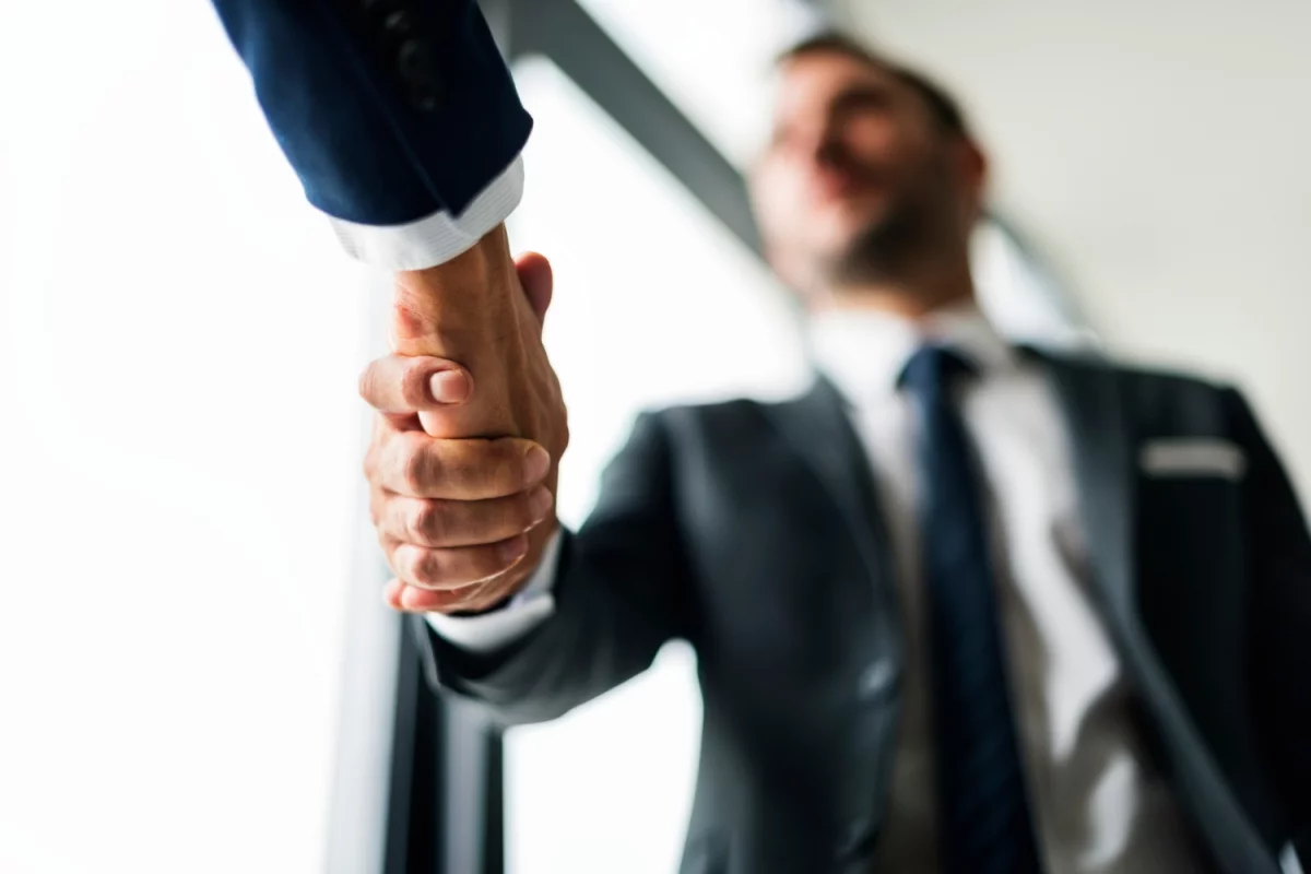 Kluczowa rola Stron internetowych dla firm: jak zapewnić swojej firmie skuteczność i sukces online