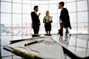 Finanse w pracy nauczyciela: Jak odpowiednio zarządzać budżetem i planować przyszłość finansową?